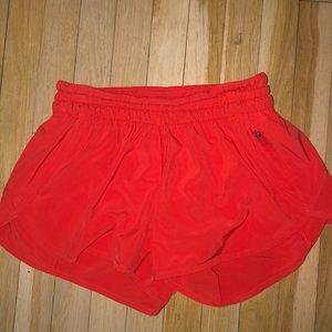 Lululemon 4’ Tracker shorts